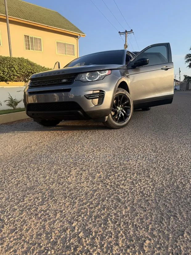 Land Rover Discovery Sport HSE LUX 2016 Gray · Photo 1