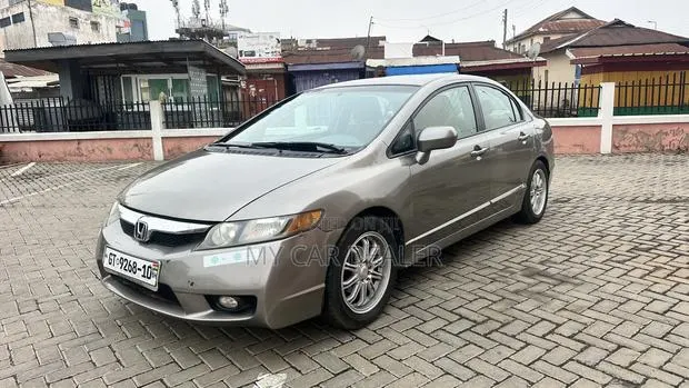 Honda Civic 1.6i LS Automatic 2008 Gray · Photo 1