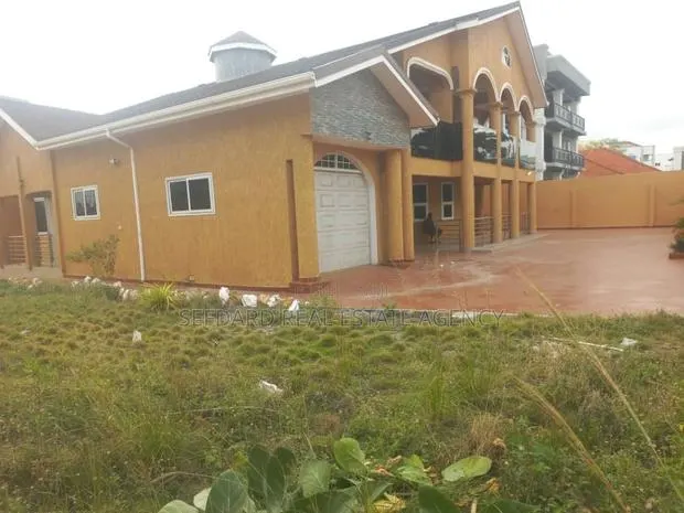 7bdrm House in Sefdard Properties, East Legon for rent · Photo 1