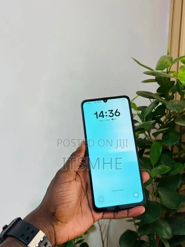 New Samsung Galaxy A06 128 GB Black · Photo 1