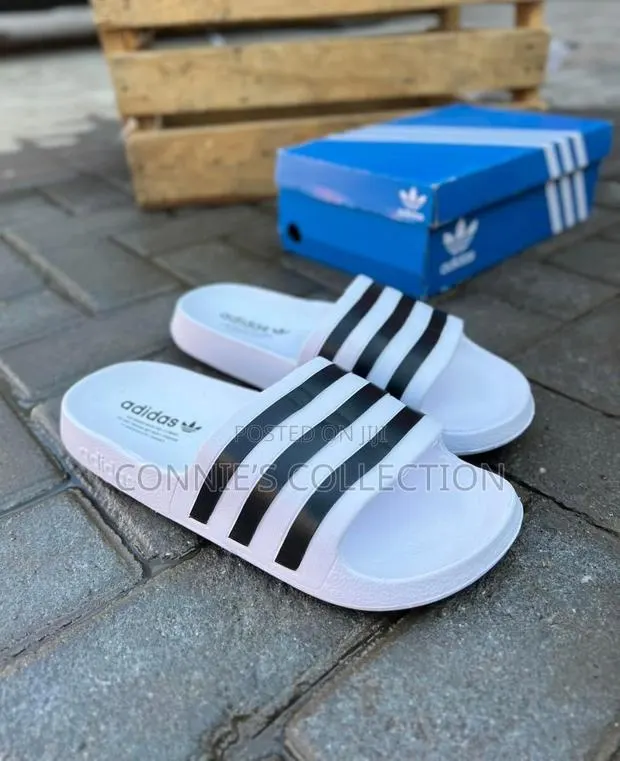 Adidas Adilette Aqua Slides · Photo 1