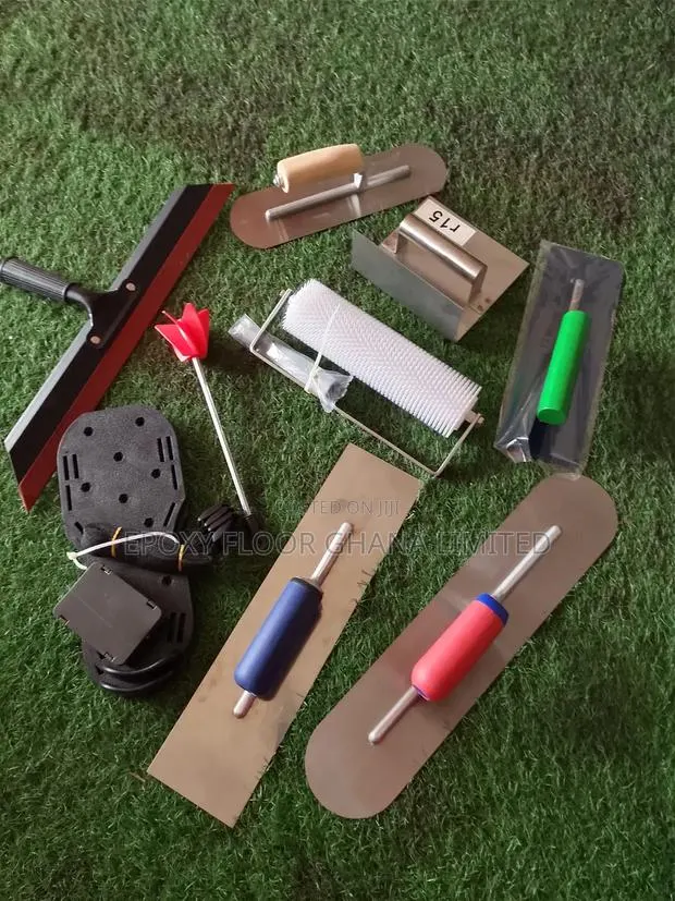 Complete Set of Epoxy Working Tools · Photo 1