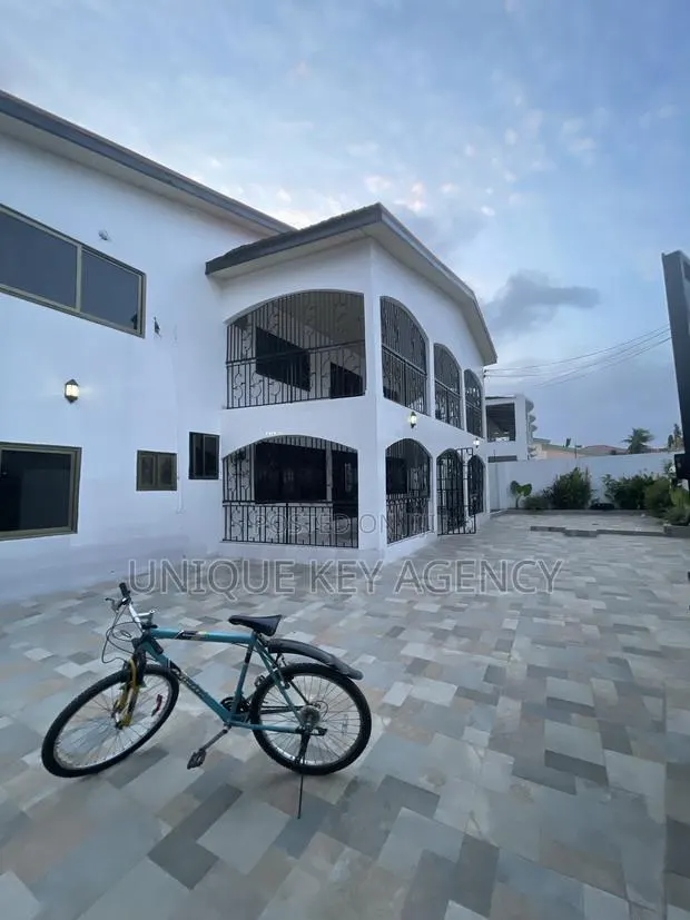 4bdrm House in Unique Key Agency, East Legon for rent · Photo 1