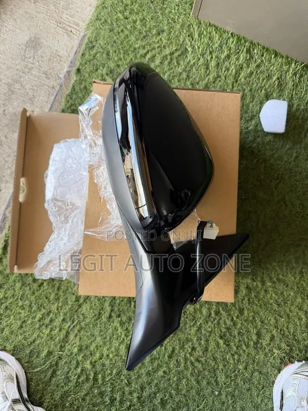 Honda Accord 2019,2018,2021,Driving Mirror Sensor and lightAvailable · Photo 1