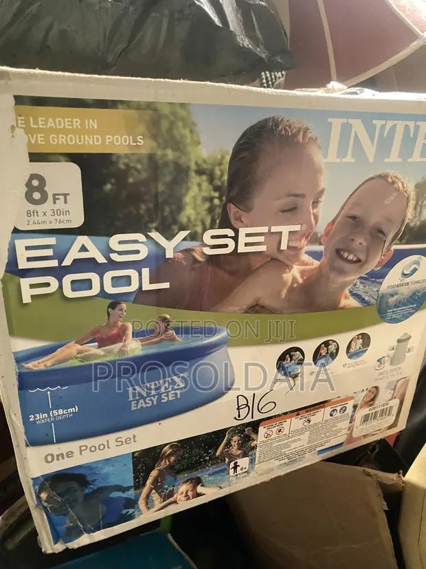 Big Inflatable Pool · Photo 1
