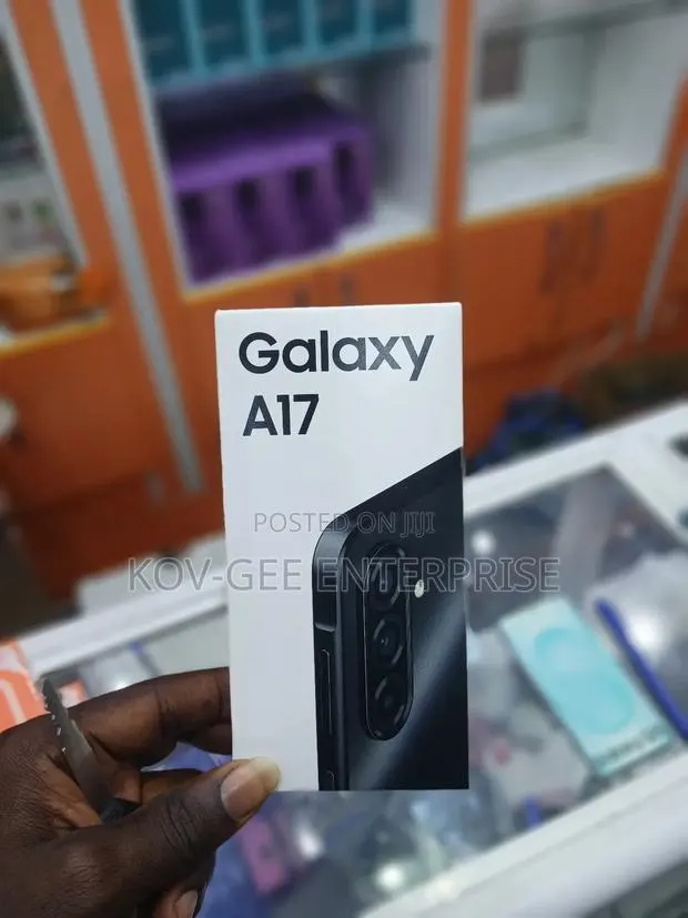 New Samsung Galaxy A17 128 GB Black · Photo 1