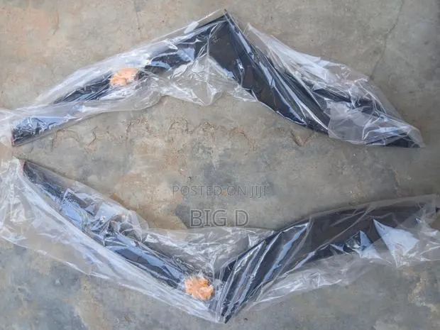 Tucson 2016,2017,2018,2019,2020,2021 Back Door Moulding Brand New · Photo 1