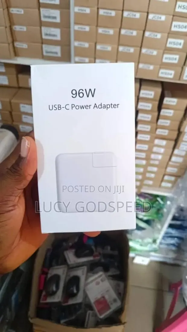 Macbook Type C Charger 96w · Photo 1