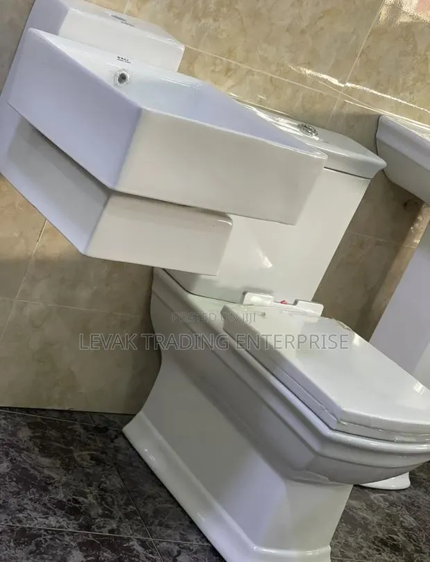 Italian Watercloset 100% Quality Verified · Photo 1