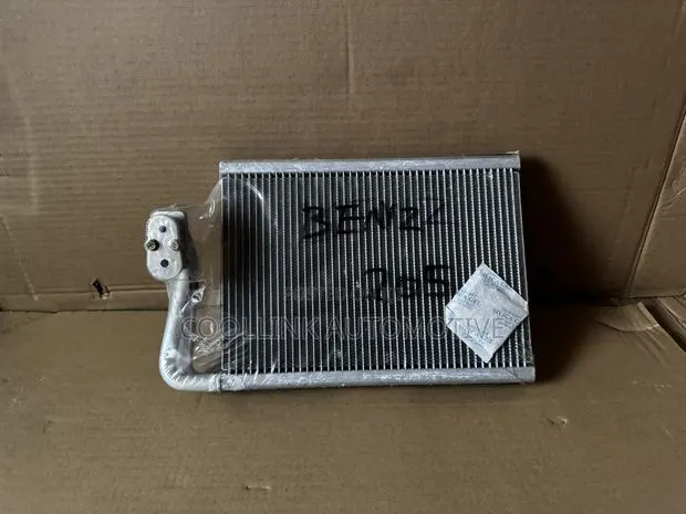 AC Evaporator C300 (Benz 205 2014-2021) · Photo 1