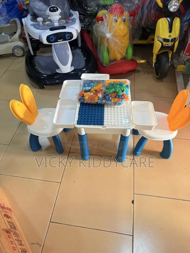 Multipurpose Table With Two Chairs · Photo 1