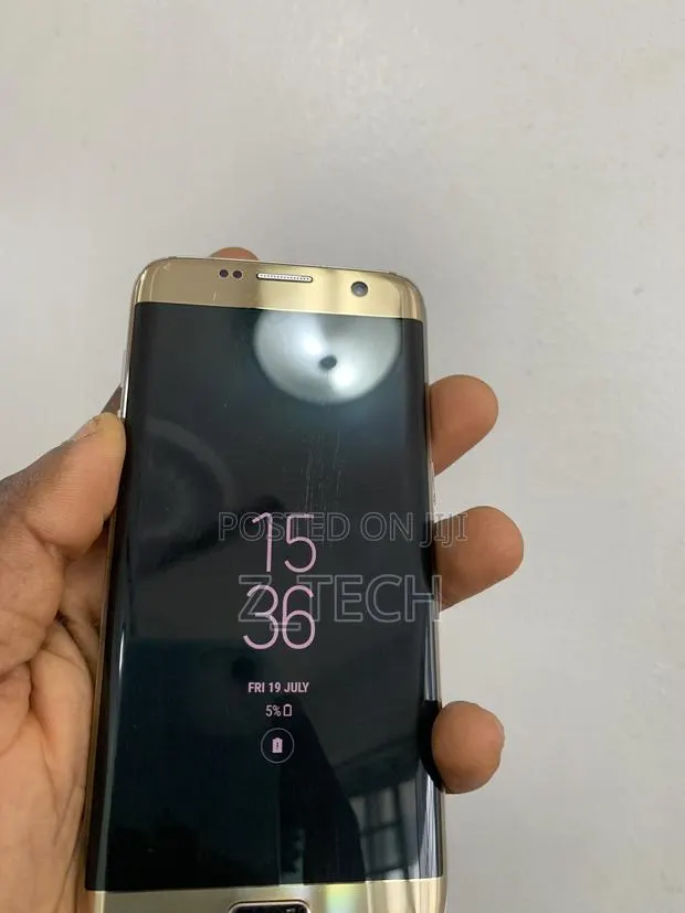 Samsung Galaxy S7 edge 32 GB Gold · Photo 1