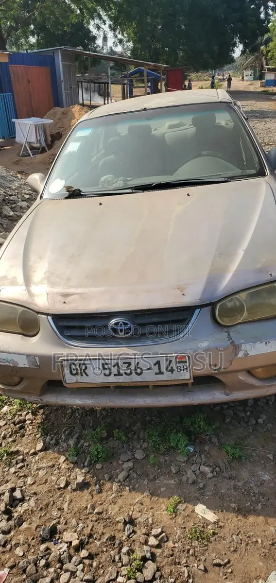 Toyota Corolla 2003 Silver · Photo 1