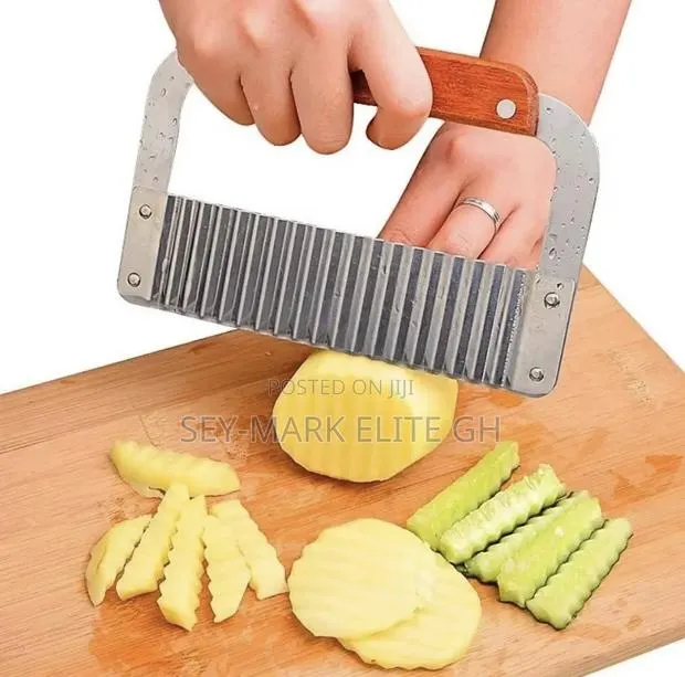 Crinkle/Zigzag Cutter · Photo 1