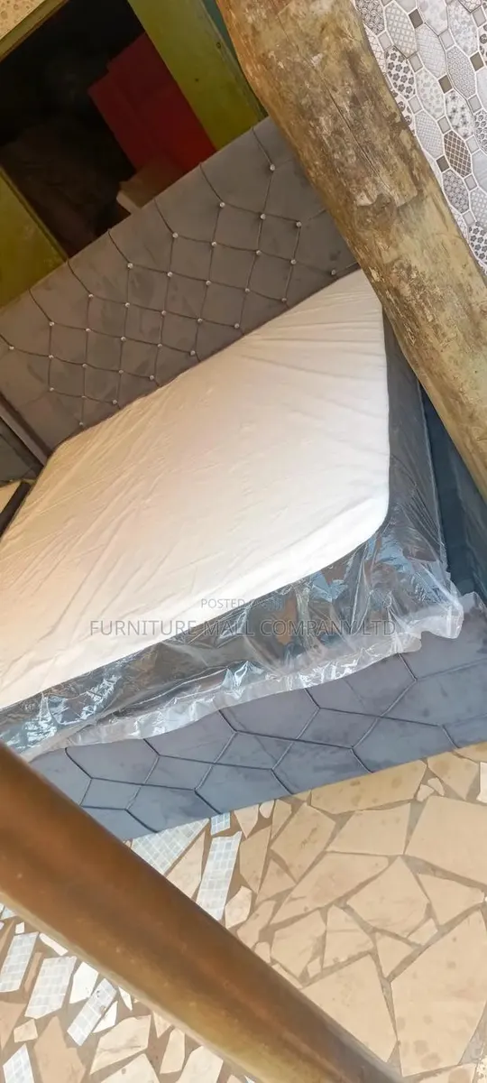 Brand New Queens Frame Plus Mattress. Classical · Photo 1