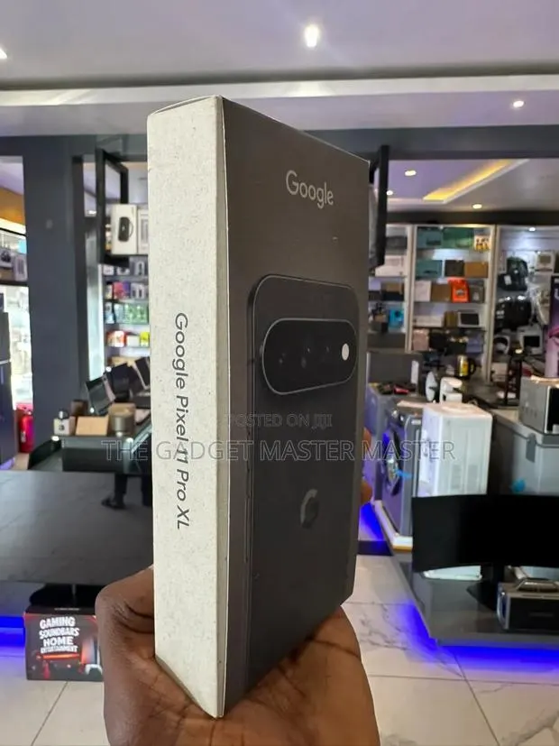 New Google Pixel 11 Pro XL 1 TB Black · Photo 1
