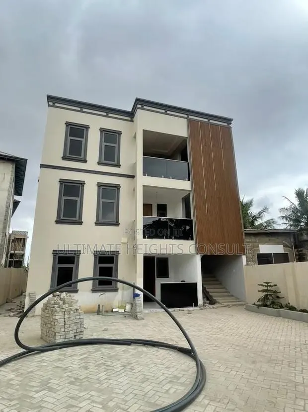 3bdrm Apartment in West Trassaco, A&C Mall Area for rent · Photo 1