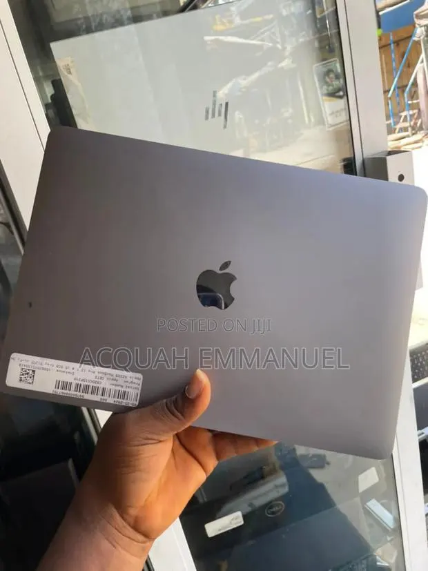 Laptop Apple MacBook 2020 8GB Intel Core i5 SSD 512GB · Photo 1