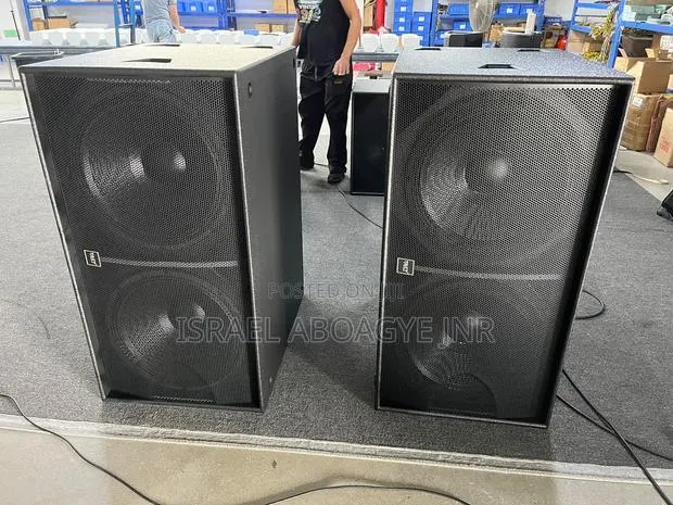 Tact Audio Double Sub 218 · Photo 1