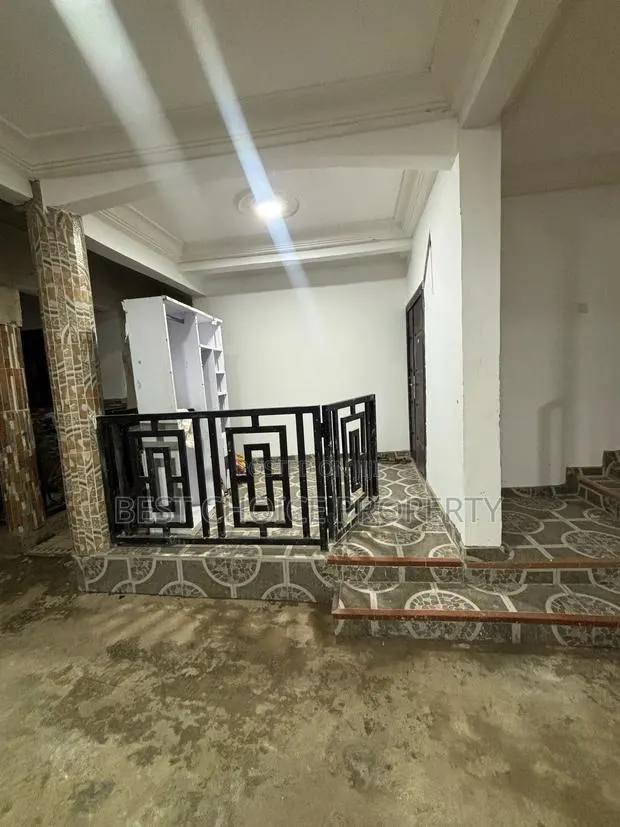 2bdrm Apartment in Lakeside for rent · Photo 1