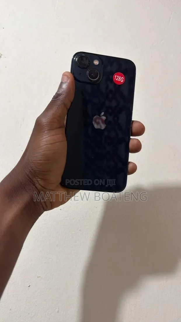 Apple iPhone 13 128 GB Black · Photo 1