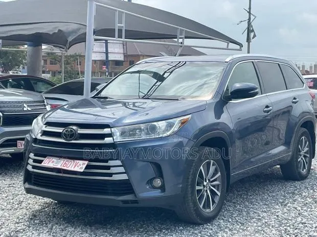 Toyota Highlander XLE 2019 Blue · Photo 1