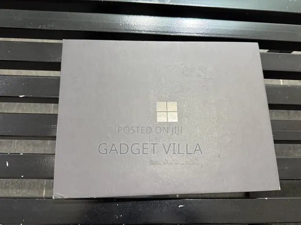 New Microsoft Surface Pro 1 TB Black · Photo 1