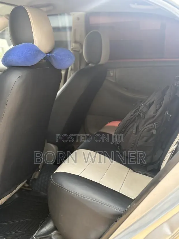 Toyota Corolla 2006 Silver · Photo 1