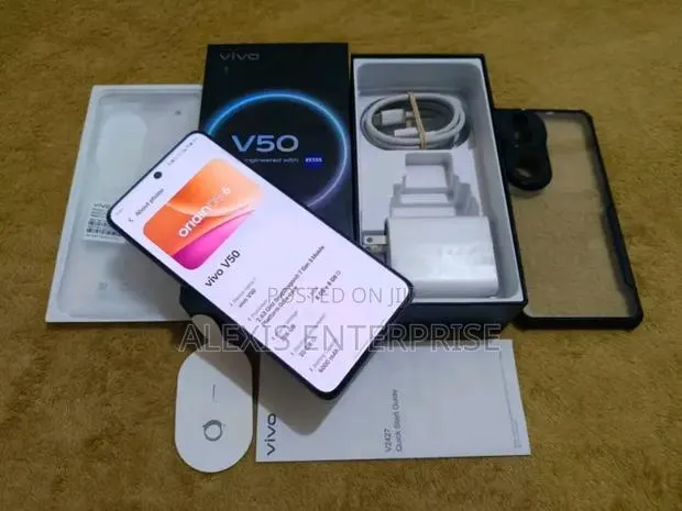New Vivo V50 256 GB Gray · Photo 1