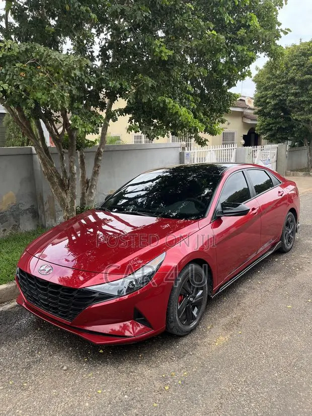 Hyundai Elantra 2023 Red · Photo 1