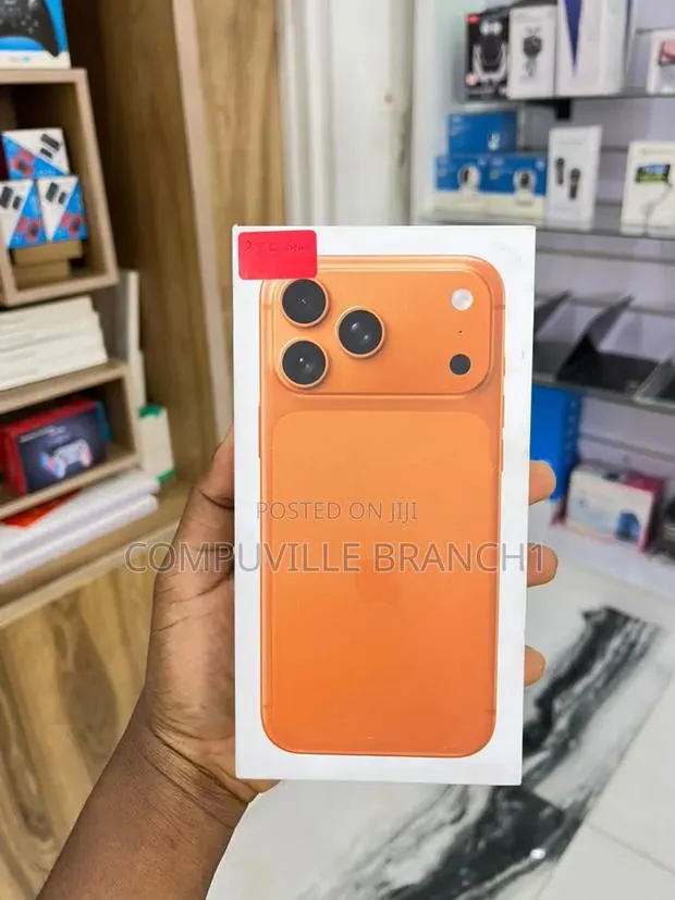 New Apple iPhone 17 Pro Max 256 GB Orange · Photo 1