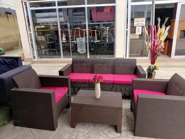 Garden Set 5 Seater · Photo 1