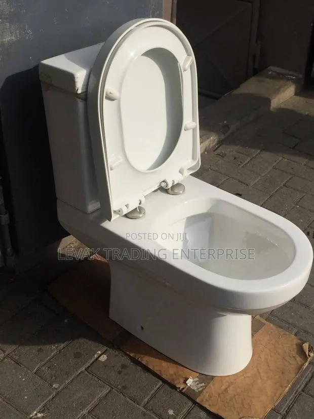Frencia WaterCloset Seat, Less Water Consumption Wc · Photo 1