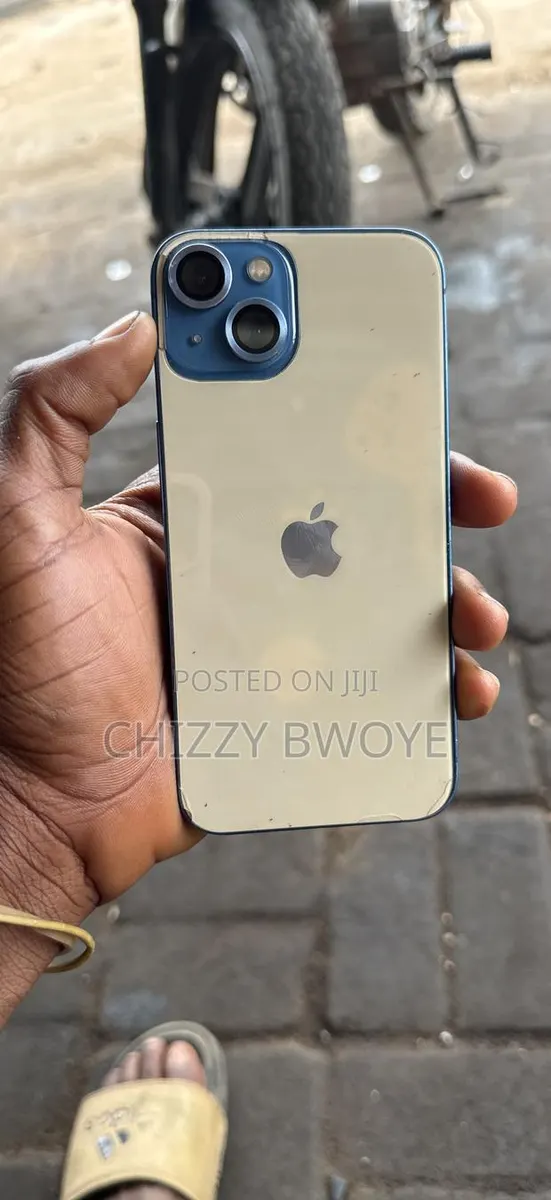 Apple iPhone 13 128 GB Blue · Photo 1