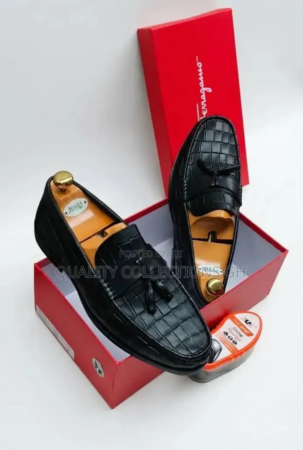 Authentic Ferragamo Loafers · Photo 1
