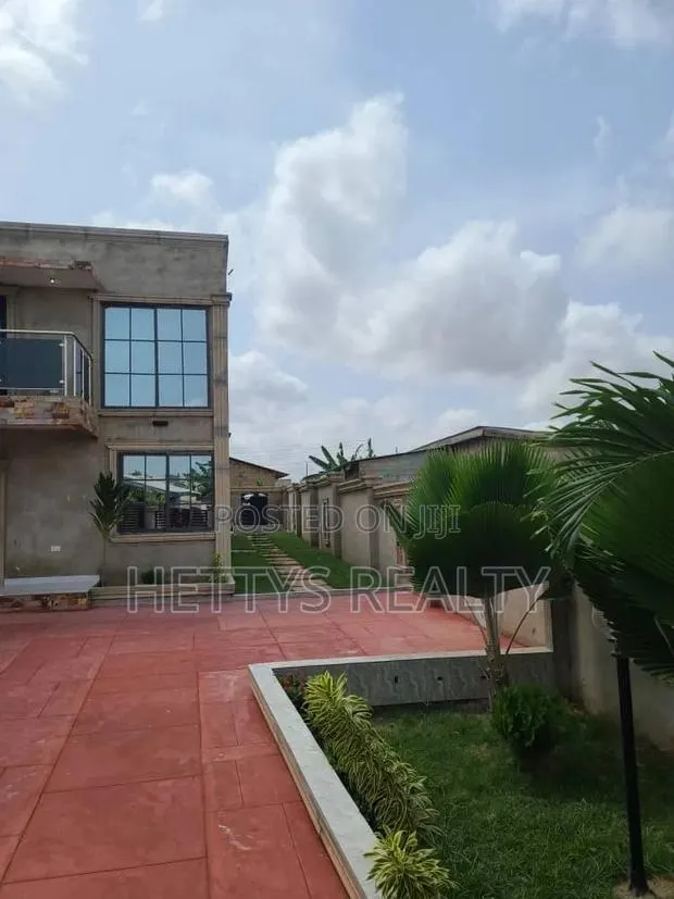 3bdrm House in Pokuase for sale · Photo 1