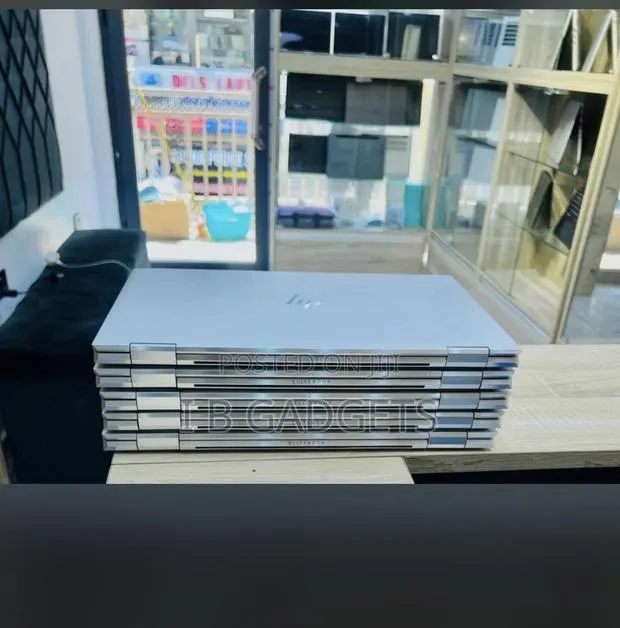 Laptop HP EliteBook 830 G8 32GB Intel Core I7 SSD 512GB · Photo 1