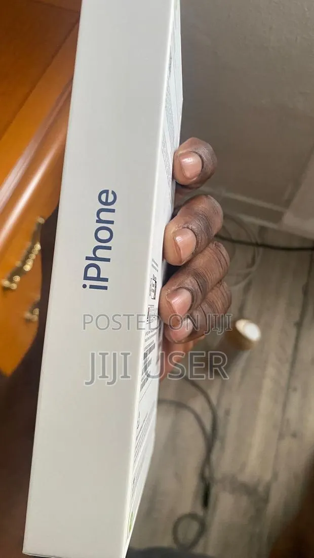 New Apple iPhone 17 Pro Max 256 GB Blue · Photo 1