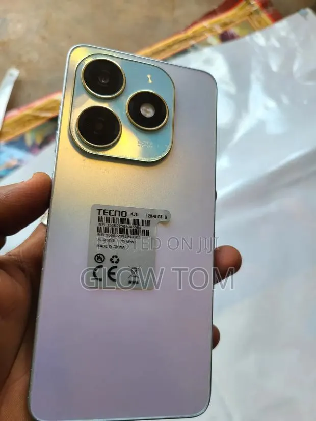 Tecno Spark 20 128 GB Blue · Photo 1