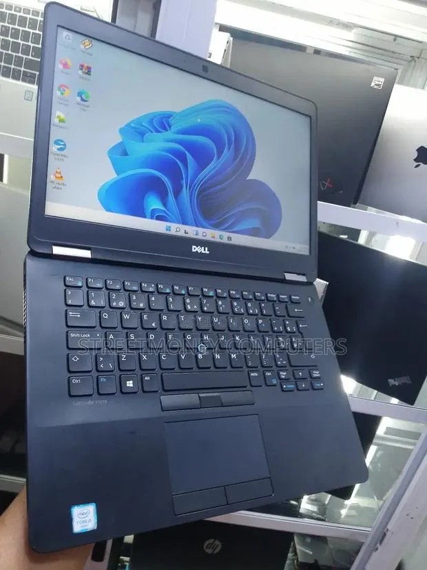 Laptop Dell Latitude E7470 8GB Intel Core I5 SSD 256GB · Photo 1