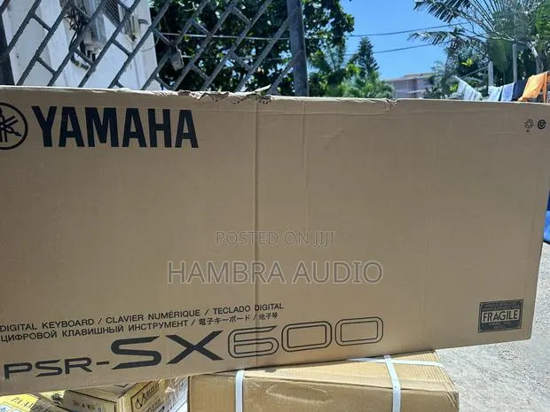 Yamaha PSR Sx 600 Keyboard · Photo 1