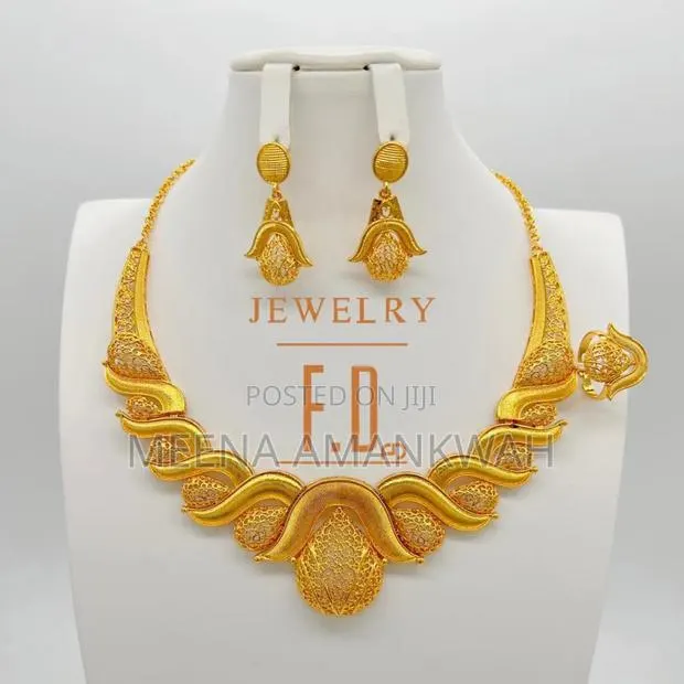 Original Indian Gold Plated Jewelry. · Photo 1