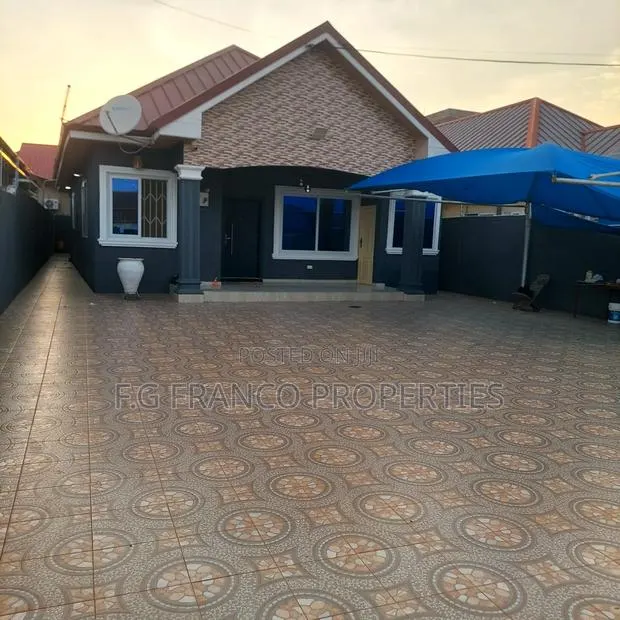 3bdrm House in Kg Franco Properties, Spintex for rent · Photo 1