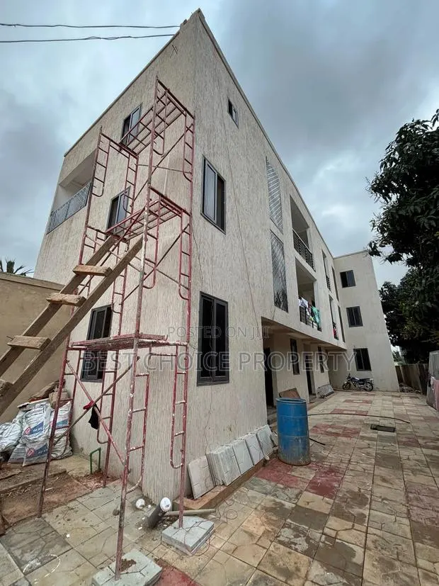 Ex Chamber and Hall Sc Lakeside Community One · Photo 1