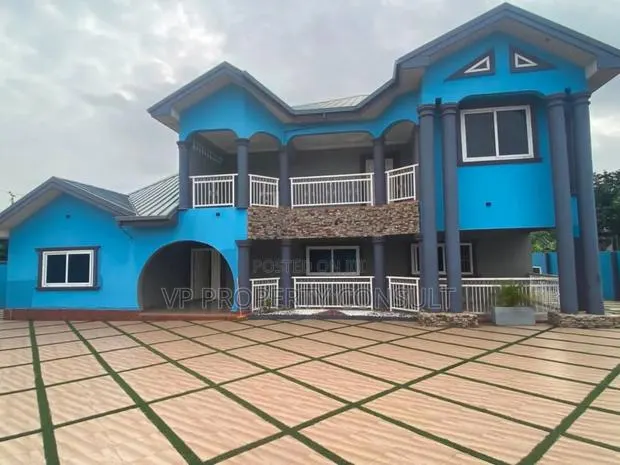 5bdrm House in ECOMOG for sale · Photo 1
