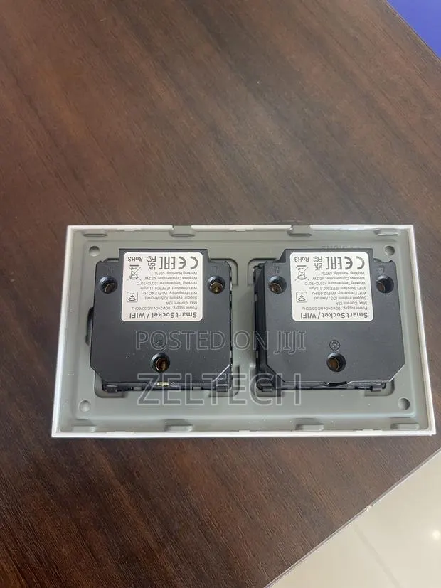 Double Smart Socket (Black) · Photo 1