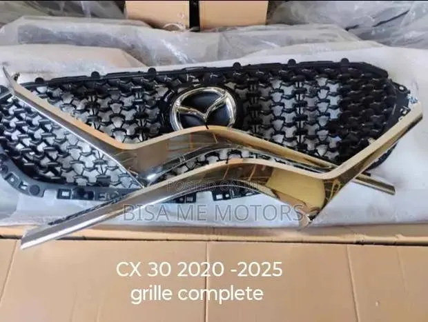 Mazda CX 30 2019/2020/2021/2022/2023/2024 Front Grille Complete · Photo 1