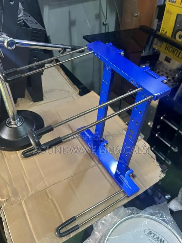 Laptop Stand Available · Photo 1