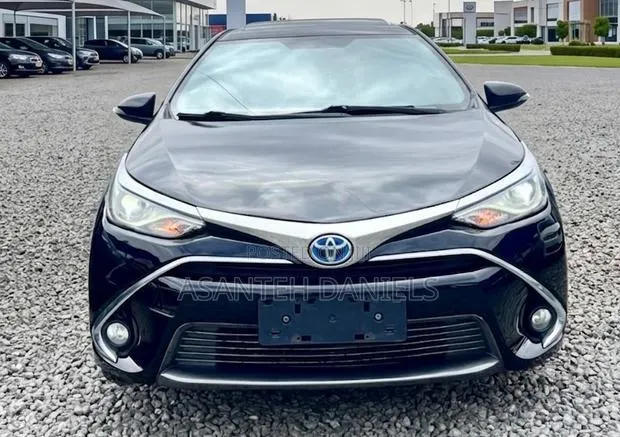 Toyota Corolla LE ECO w/Package 1 4dr Sedan (1.8L 4cyl CVT) 2017 Black · Photo 1