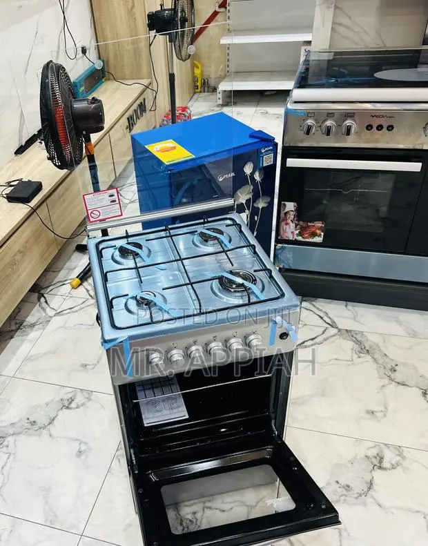 Efficient and Durable Volcano 50x50cm 4 Gas Cooker(Gray) · Photo 1